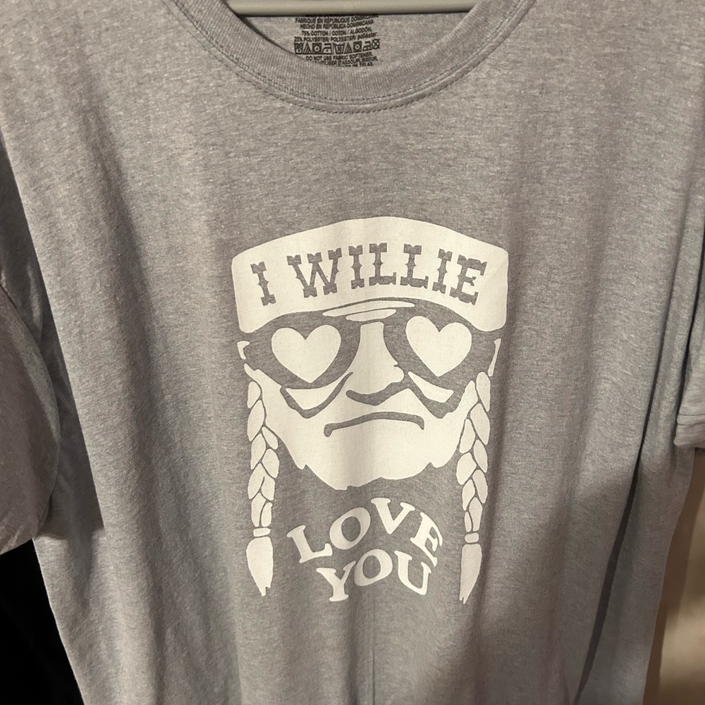 Willie Nelson shirt